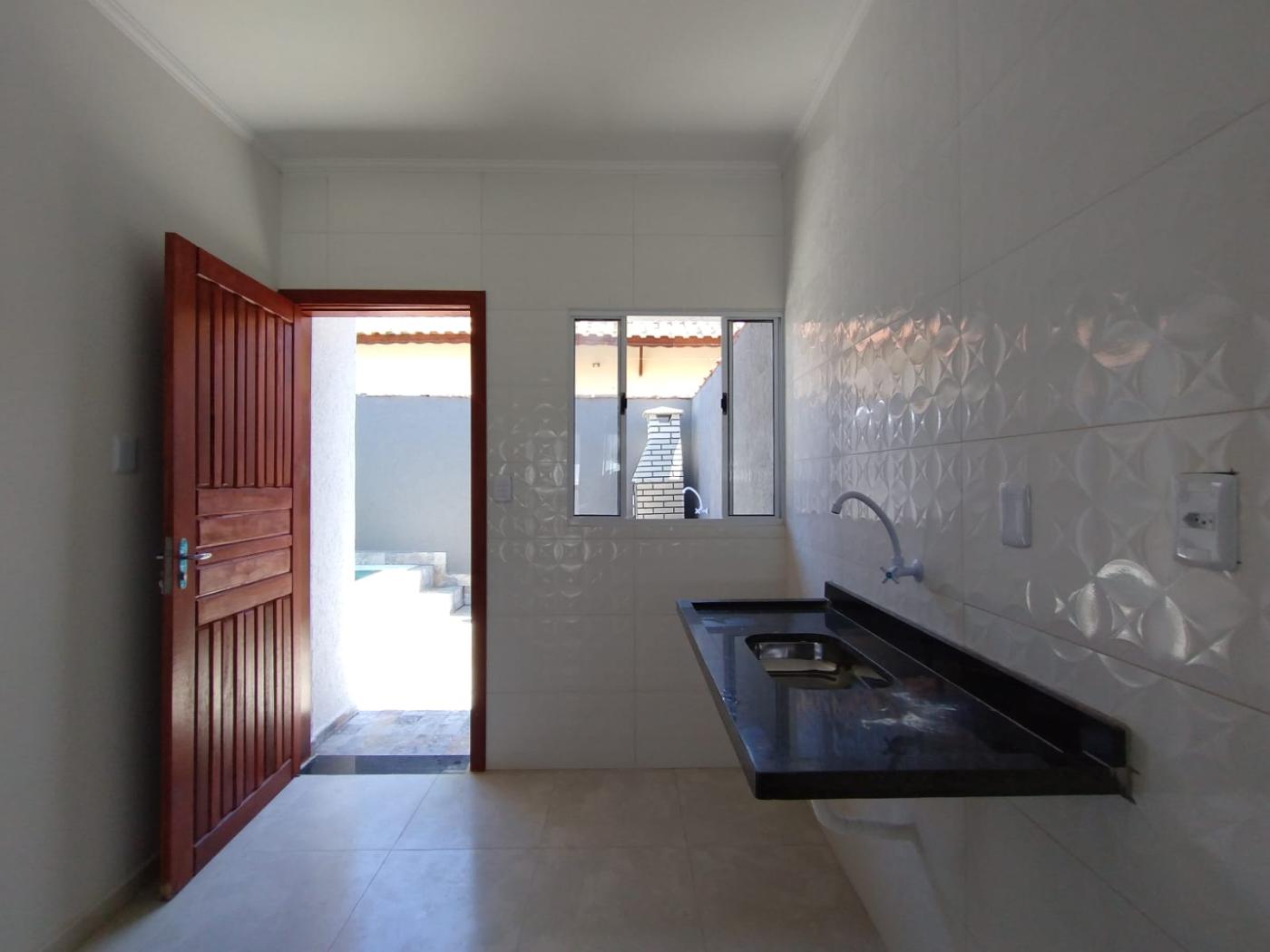 Casa à venda com 2 quartos, 56m² - Foto 5