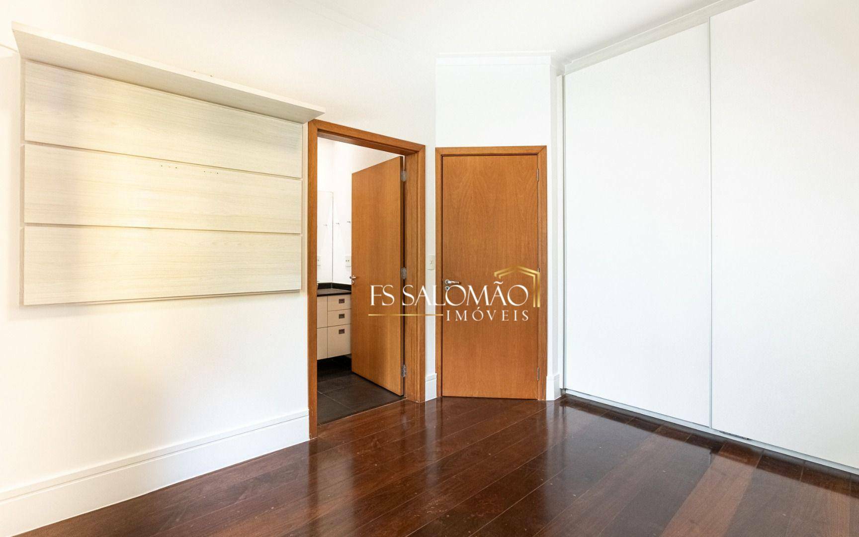 Casa à venda com 3 quartos, 329m² - Foto 33