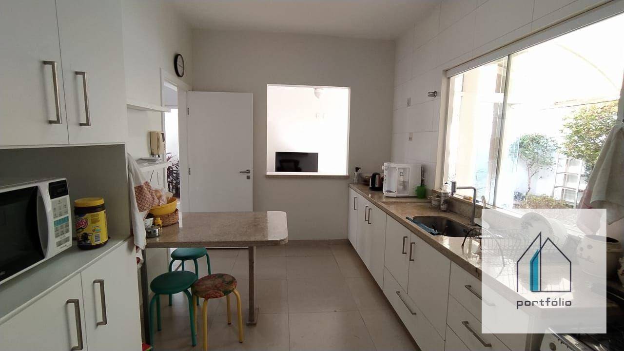 Casa à venda com 4 quartos, 200m² - Foto 6