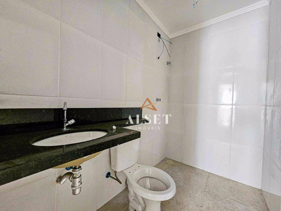 Casa de Condomínio à venda com 3 quartos, 200m² - Foto 42