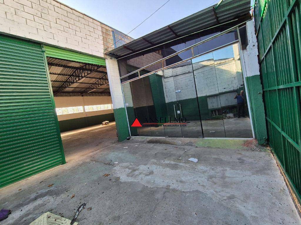 Depósito-Galpão-Armazém para alugar, 541m² - Foto 2