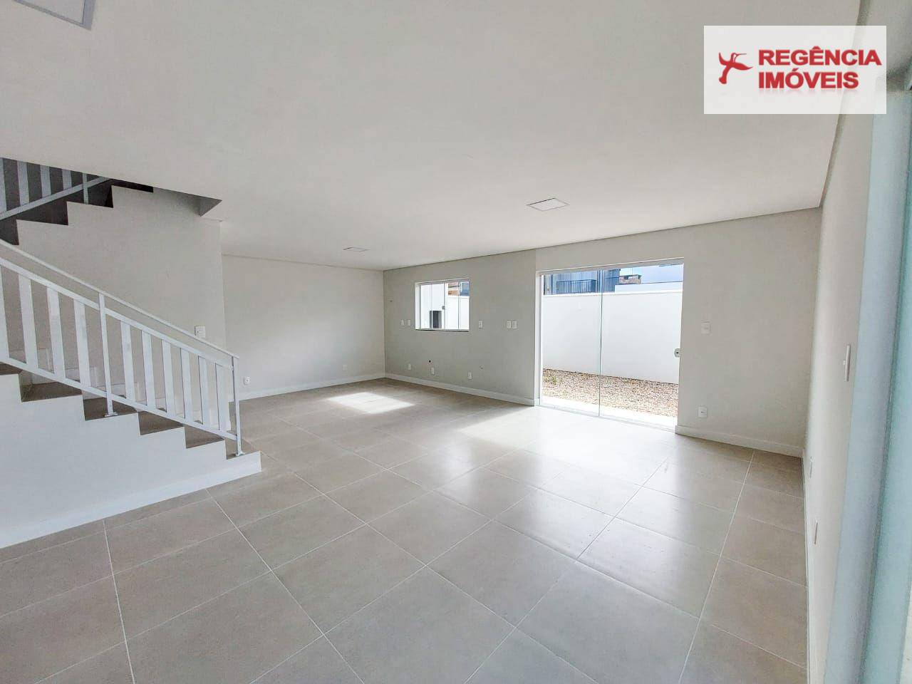 Casa à venda com 3 quartos, 127m² - Foto 8