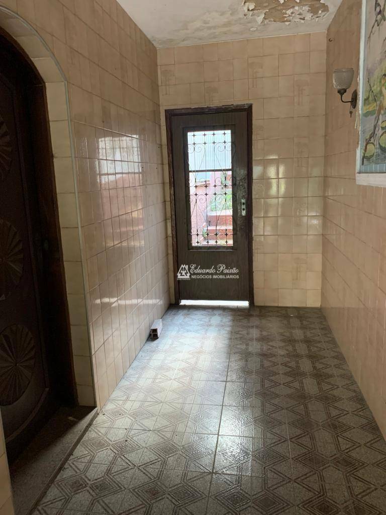 Sobrado à venda com 2 quartos, 180m² - Foto 8