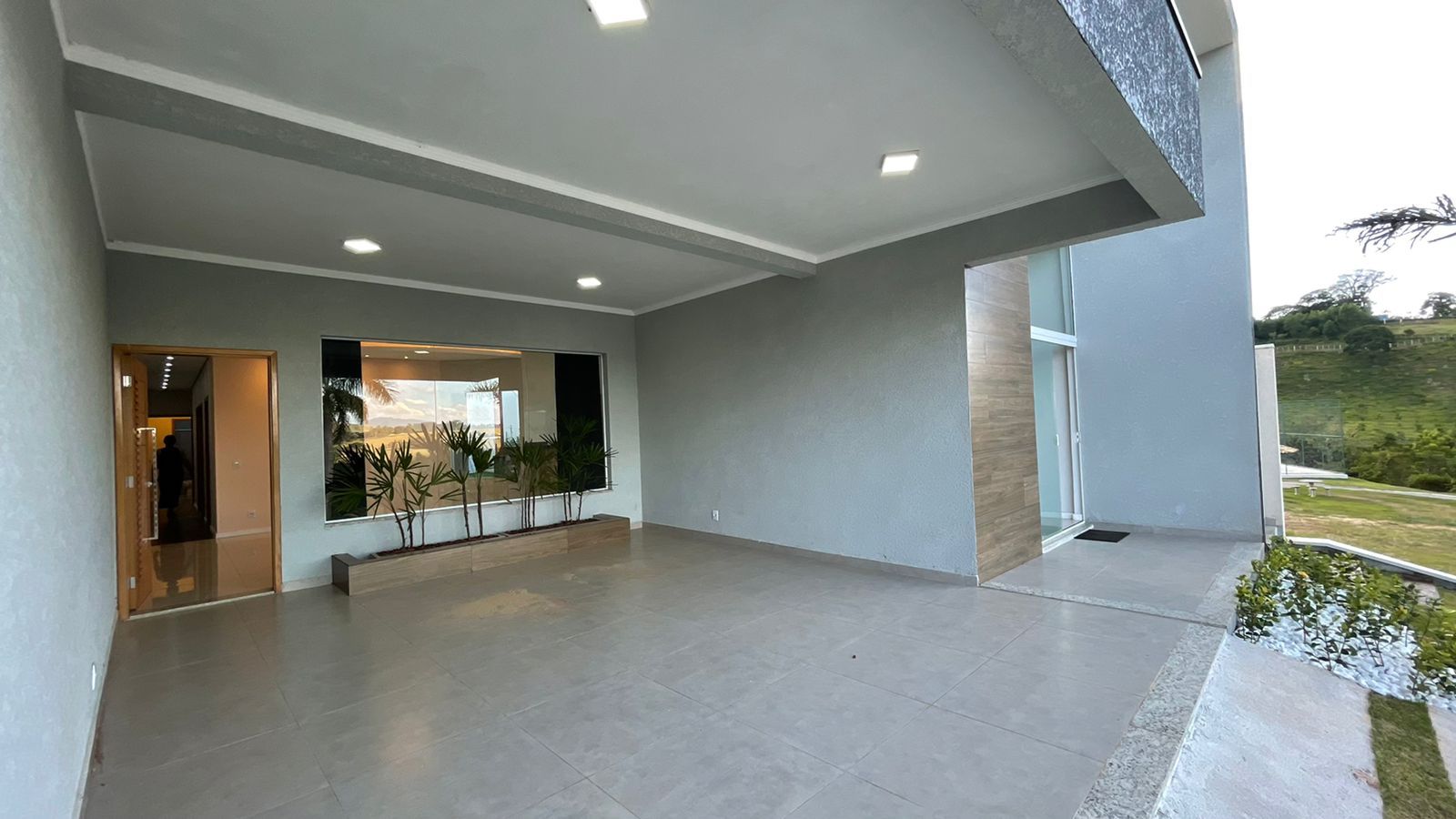 Casa à venda com 3 quartos, 177m² - Foto 2