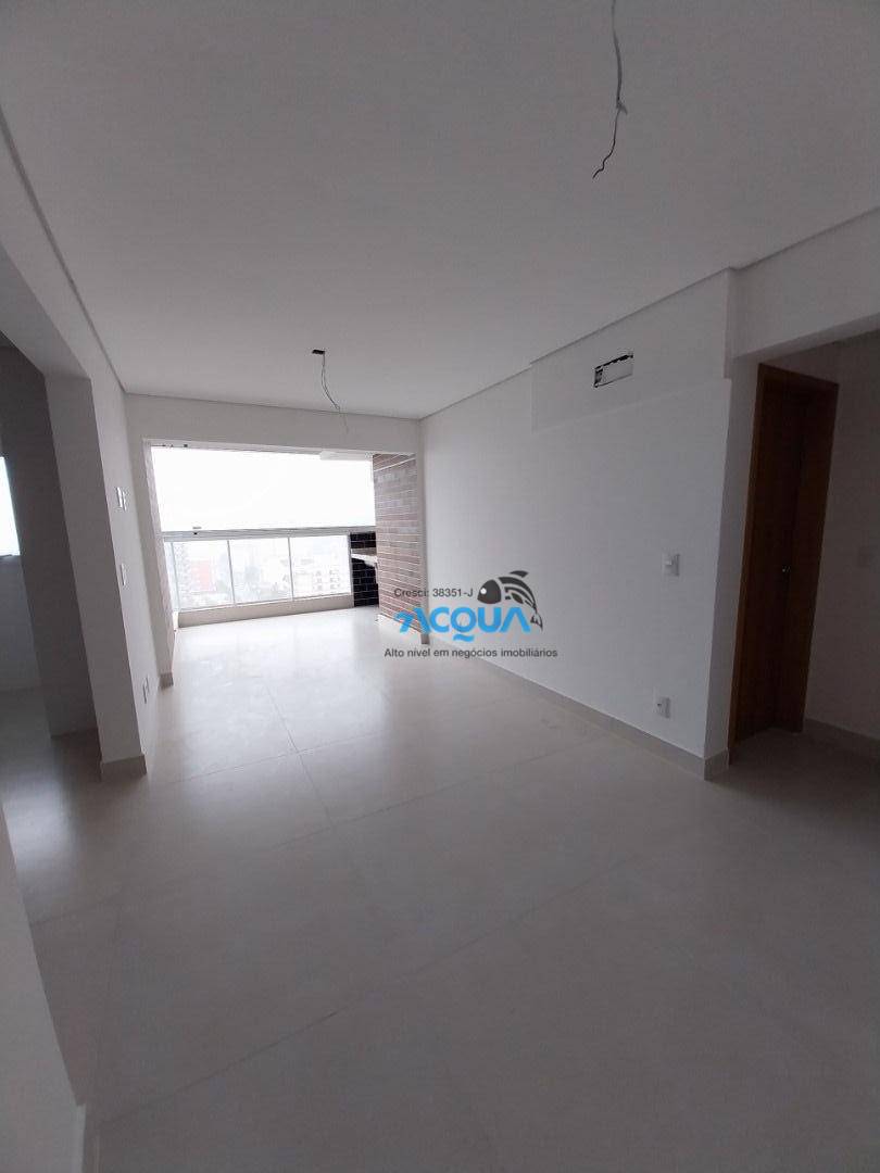 Apartamento à venda com 2 quartos, 67m² - Foto 7