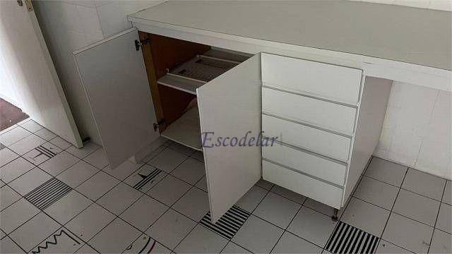 Apartamento à venda com 3 quartos, 97m² - Foto 7