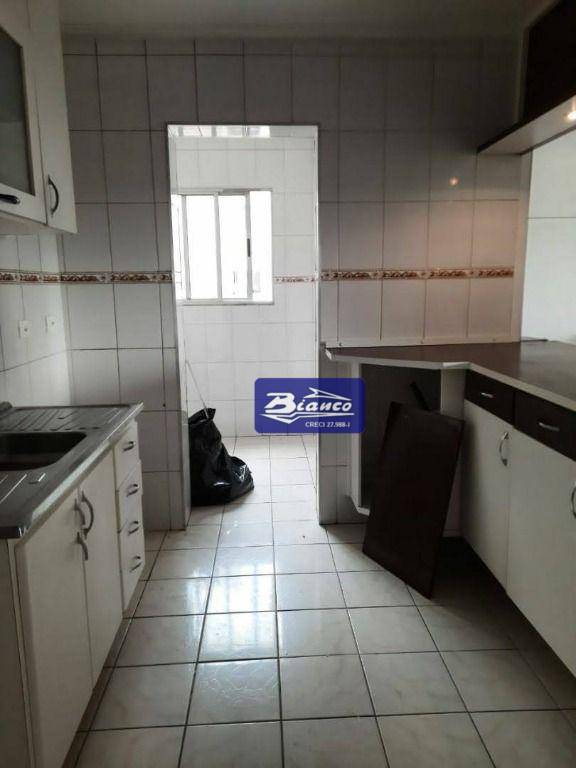 Apartamento à venda com 3 quartos, 64m² - Foto 11