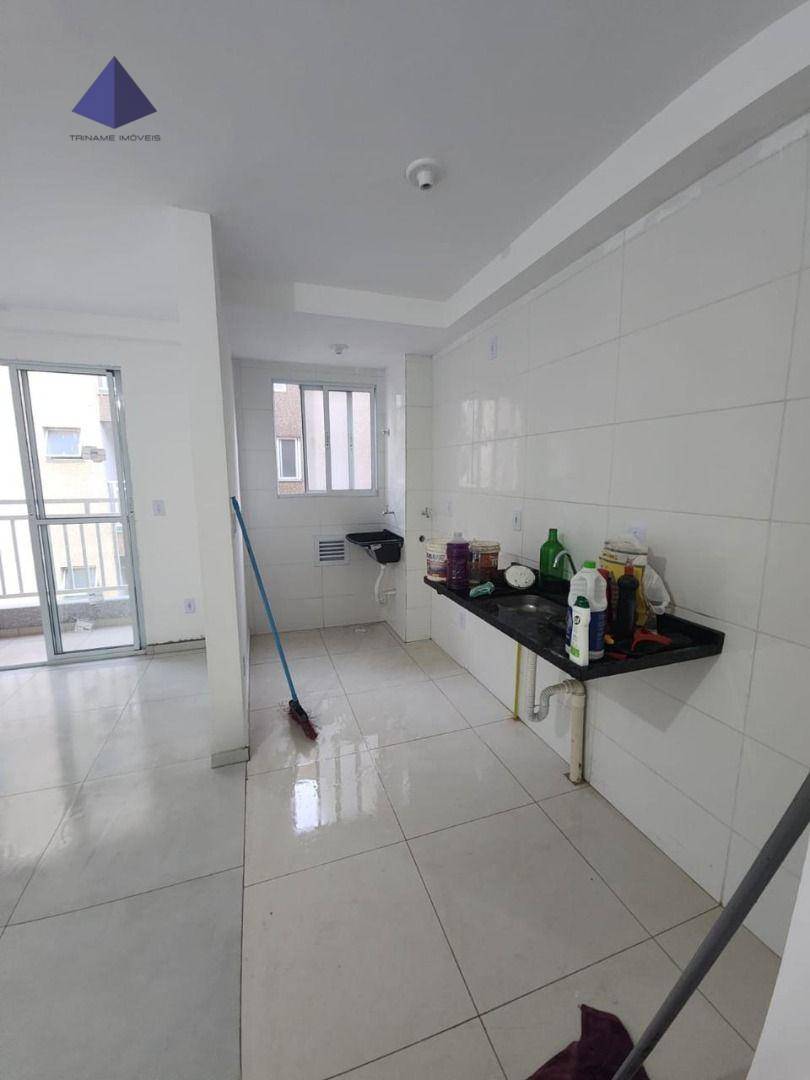 Apartamento à venda com 2 quartos, 46m² - Foto 2