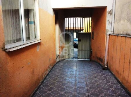 Casa à venda com 2 quartos, 150m² - Foto 2