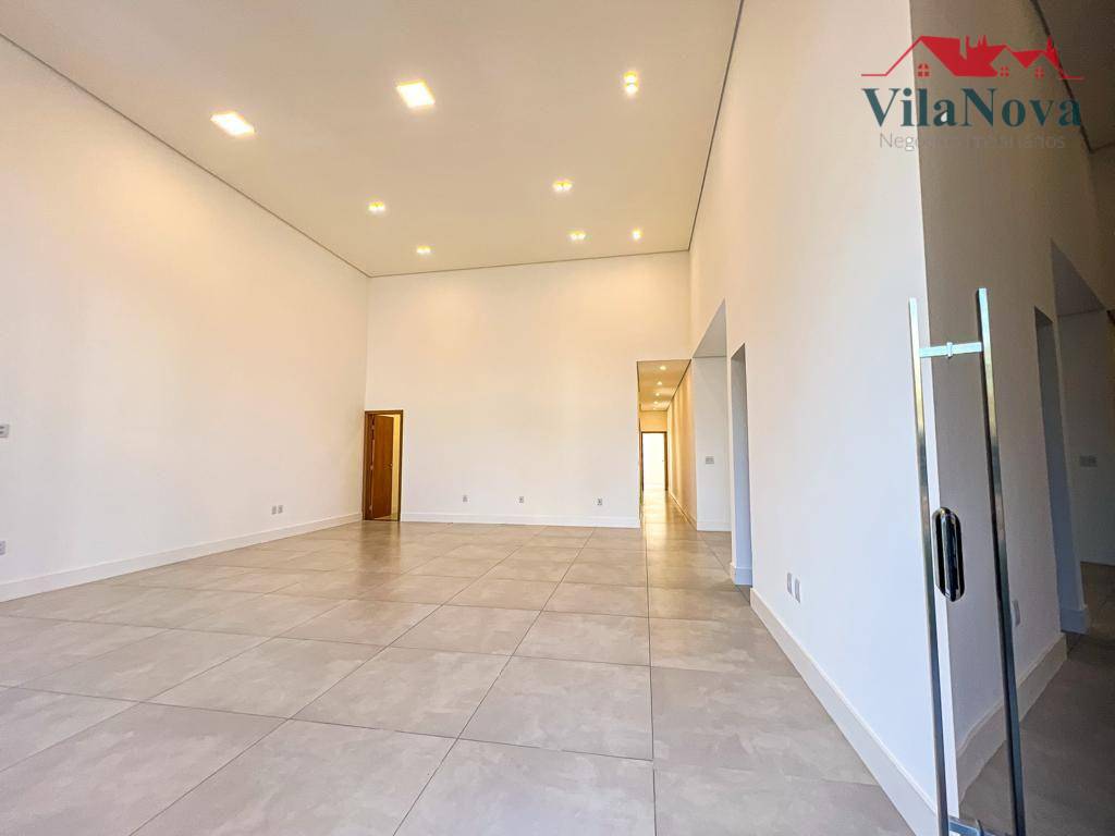 Casa de Condomínio à venda com 3 quartos, 222m² - Foto 3