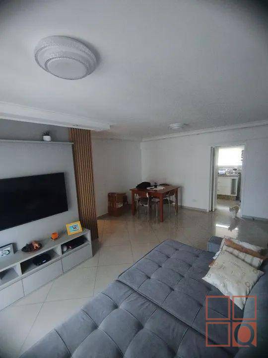 Apartamento à venda com 3 quartos, 105m² - Foto 1