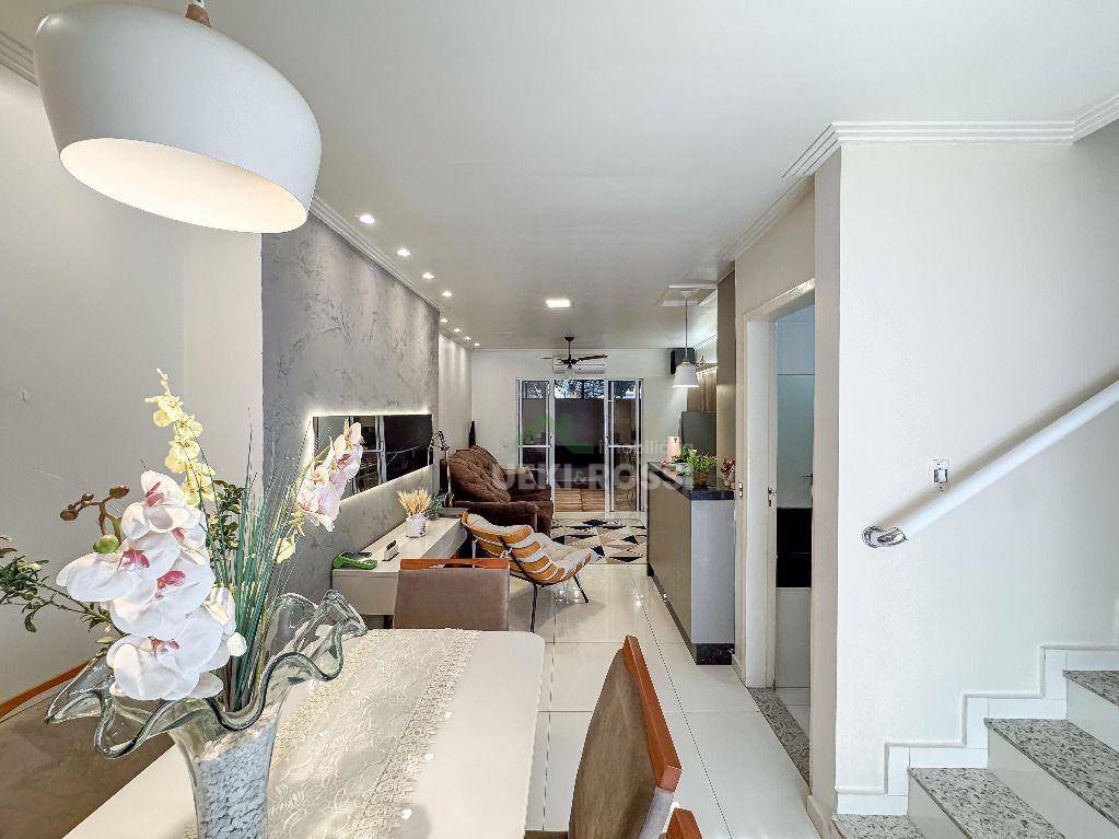 Casa de Condomínio à venda com 3 quartos, 107m² - Foto 1