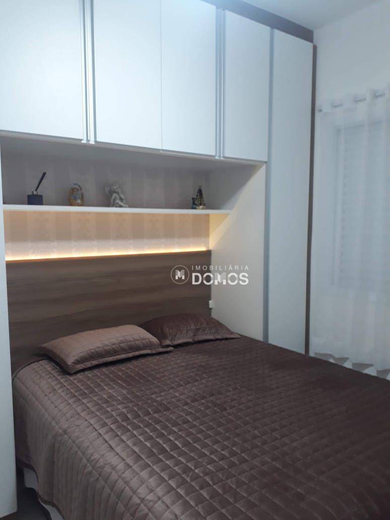 Apartamento à venda com 3 quartos, 79m² - Foto 2