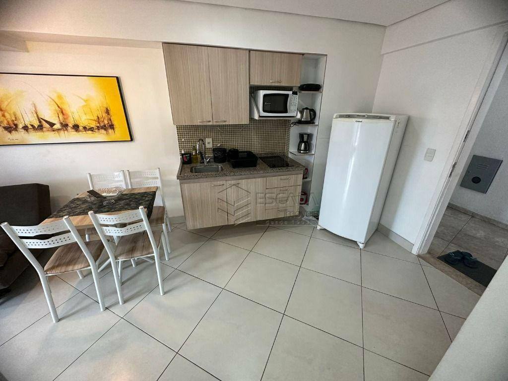 Apartamento à venda e temporada com 2 quartos, 49m² - Foto 34