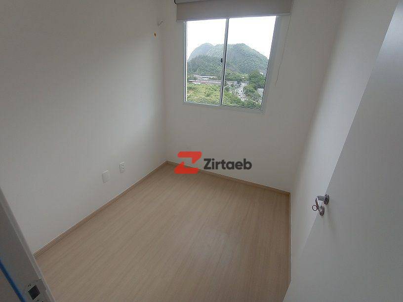 Apartamento para alugar com 3 quartos, 81m² - Foto 3