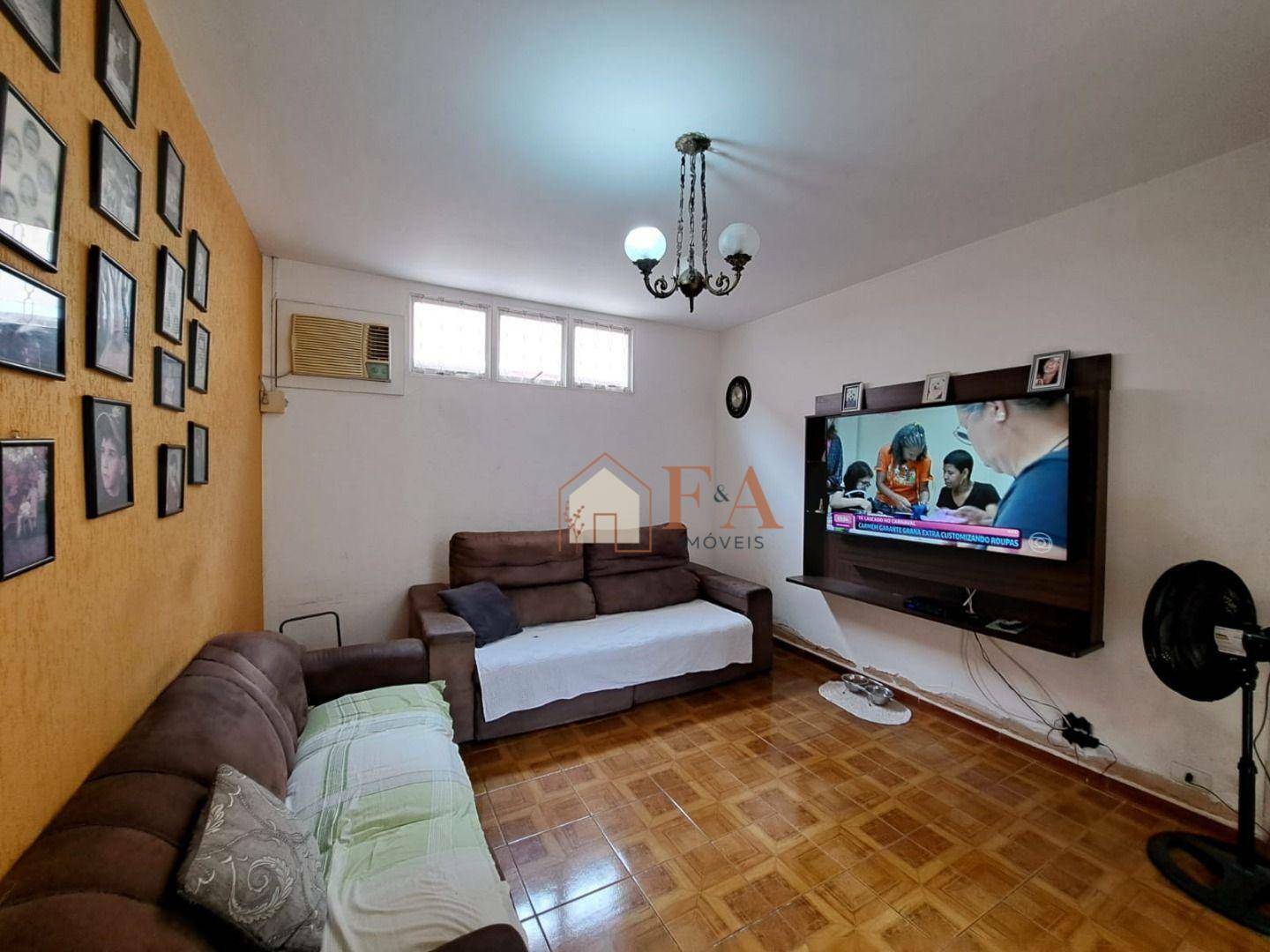 Casa à venda com 3 quartos, 250m² - Foto 9