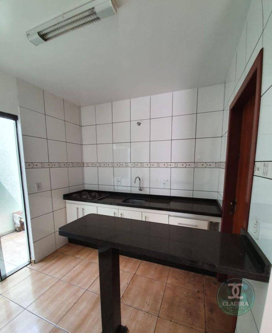 Casa à venda com 2 quartos, 64m² - Foto 6