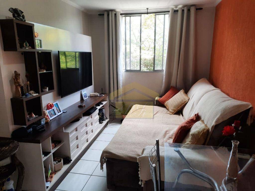 Apartamento à venda com 2 quartos, 67m² - Foto 2