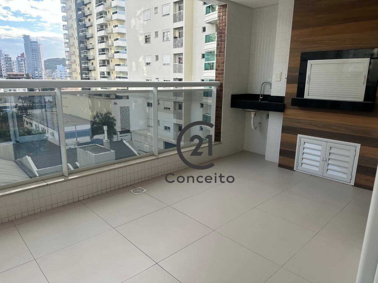 Apartamento para alugar com 2 quartos, 110m² - Foto 14