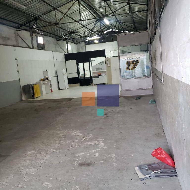 Depósito-Galpão-Armazém para alugar, 950m² - Foto 2