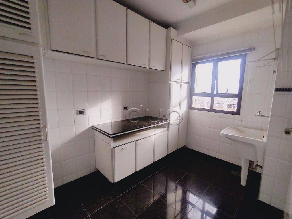 Apartamento para alugar com 3 quartos, 163m² - Foto 15