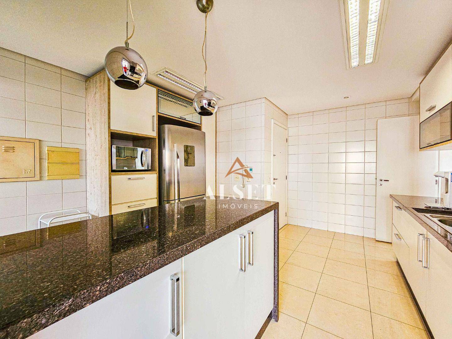 Apartamento à venda com 3 quartos, 124m² - Foto 19