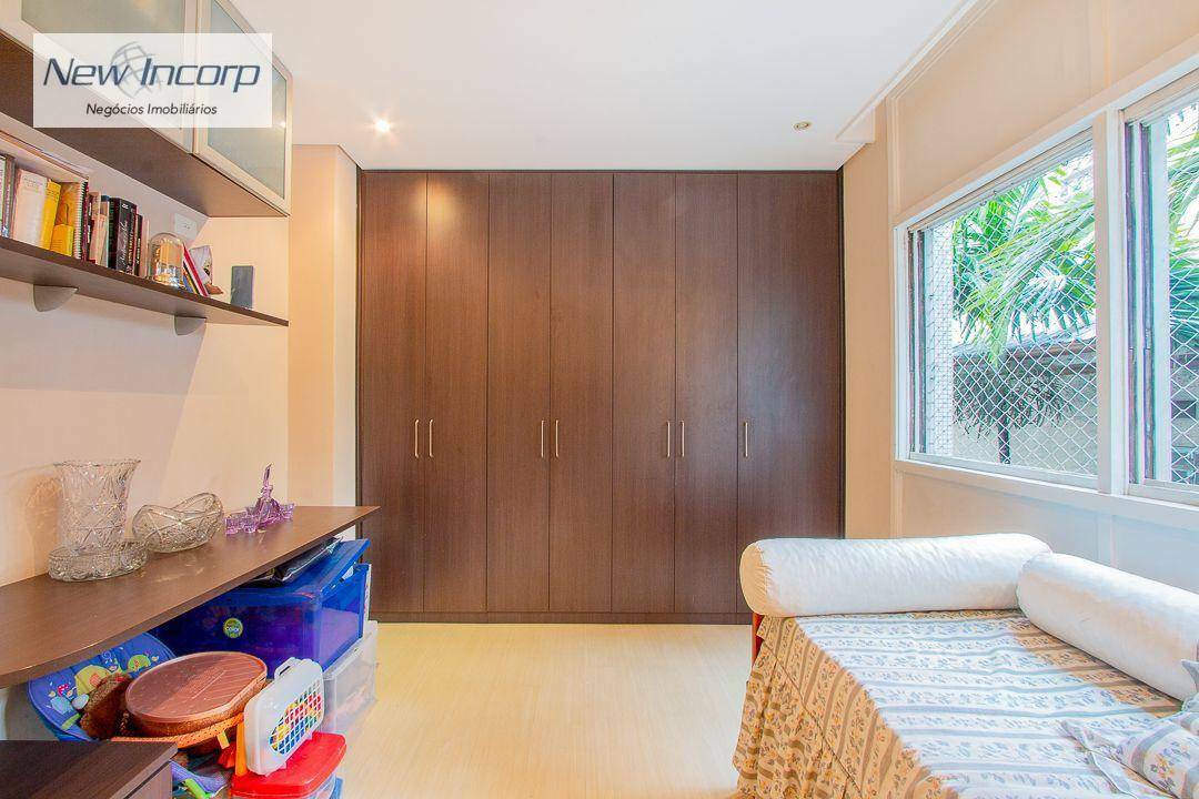 Apartamento à venda com 3 quartos, 145m² - Foto 11