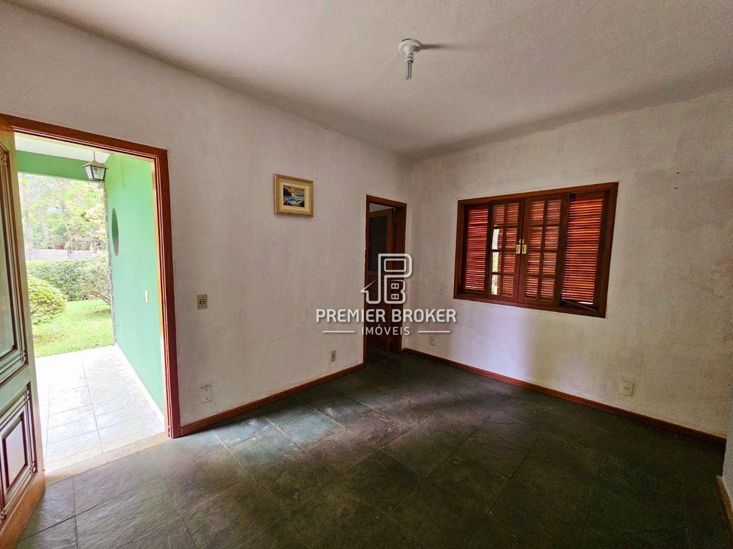 Casa à venda com 4 quartos, 350m² - Foto 21