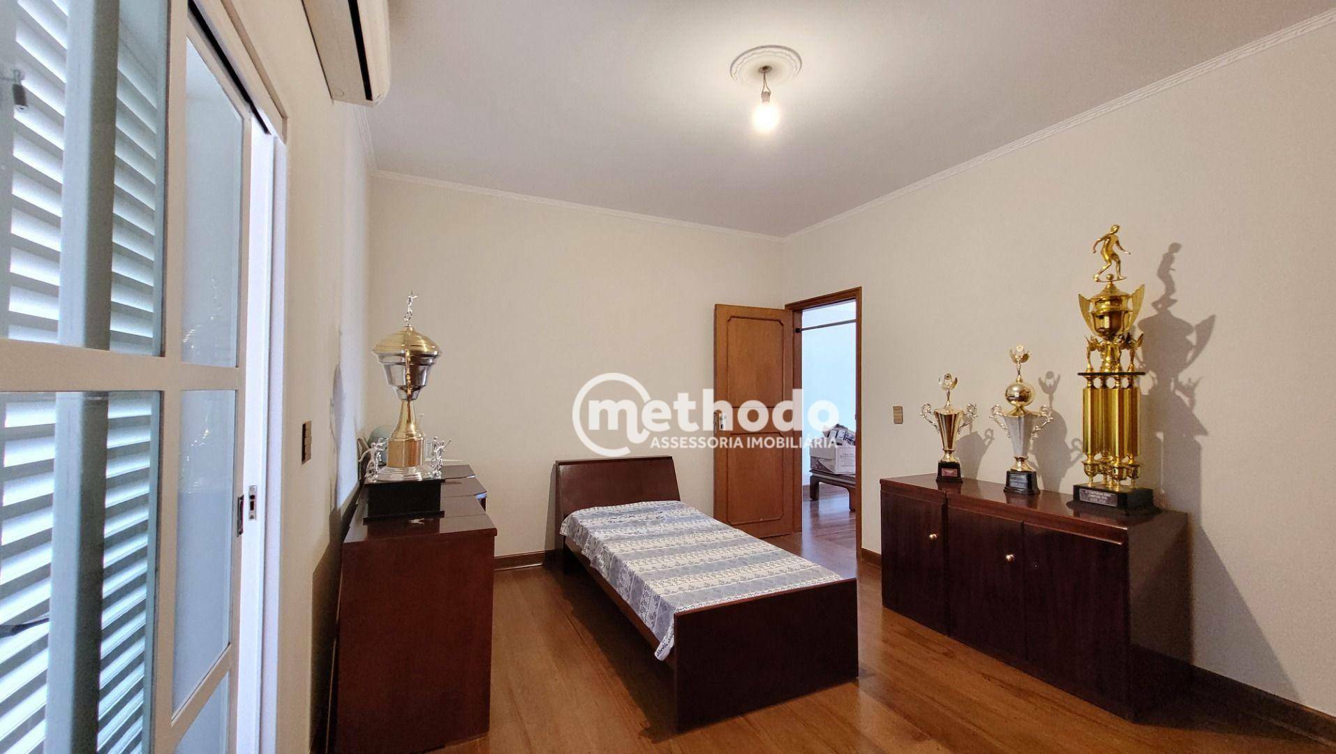 Casa à venda com 4 quartos, 500m² - Foto 41