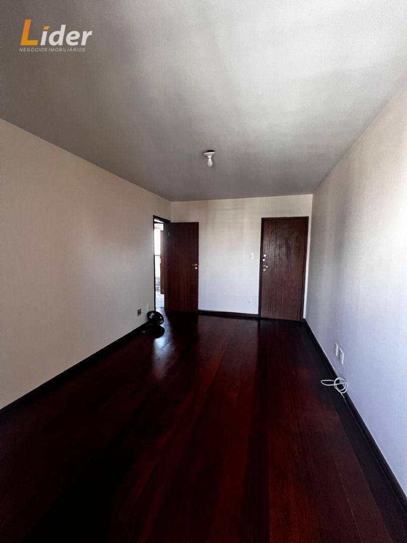 Apartamento à venda com 1 quarto, 80m² - Foto 2