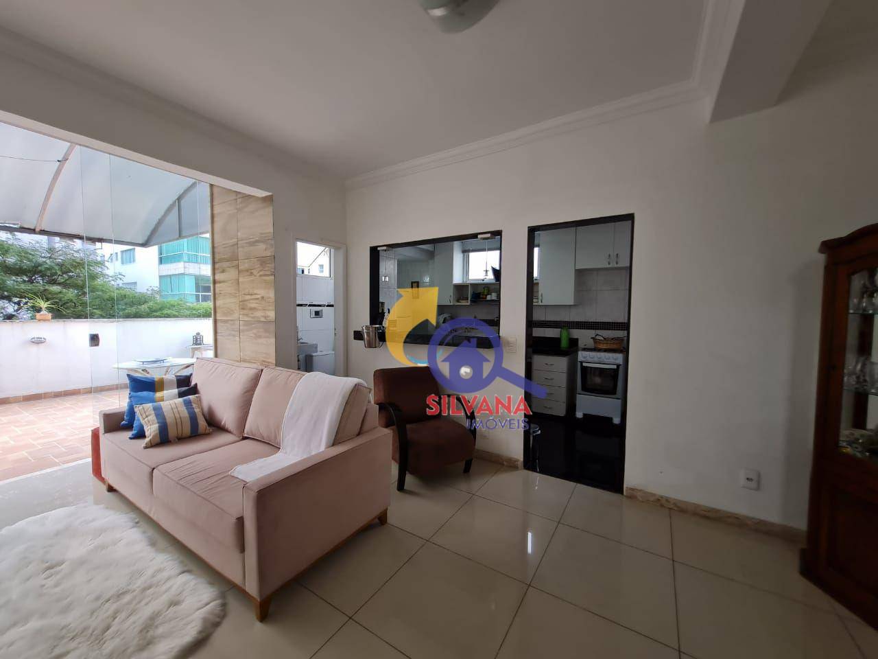 Cobertura à venda com 3 quartos, 180m² - Foto 1