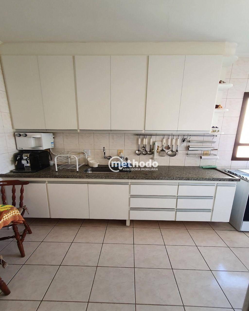 Apartamento à venda com 3 quartos, 86m² - Foto 3