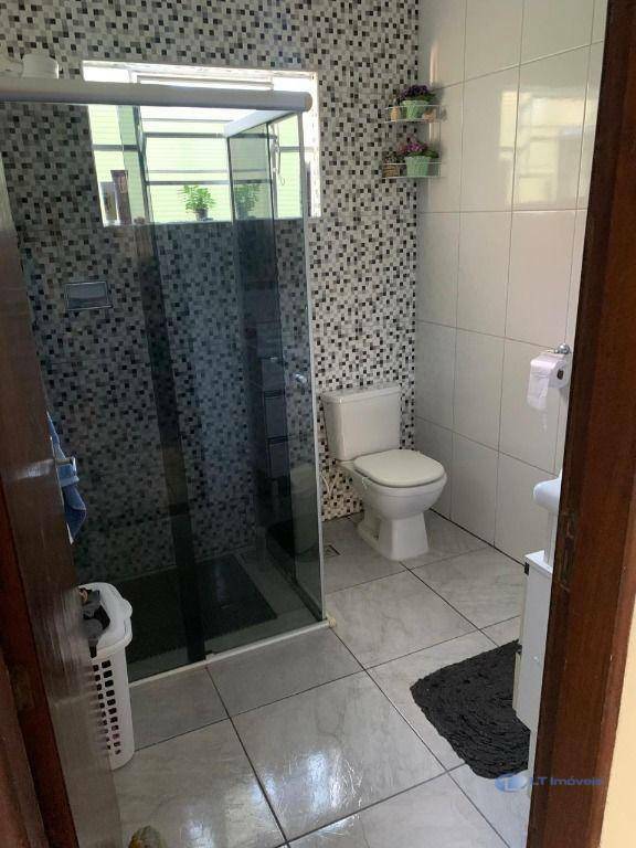 Casa à venda com 3 quartos, 210m² - Foto 21