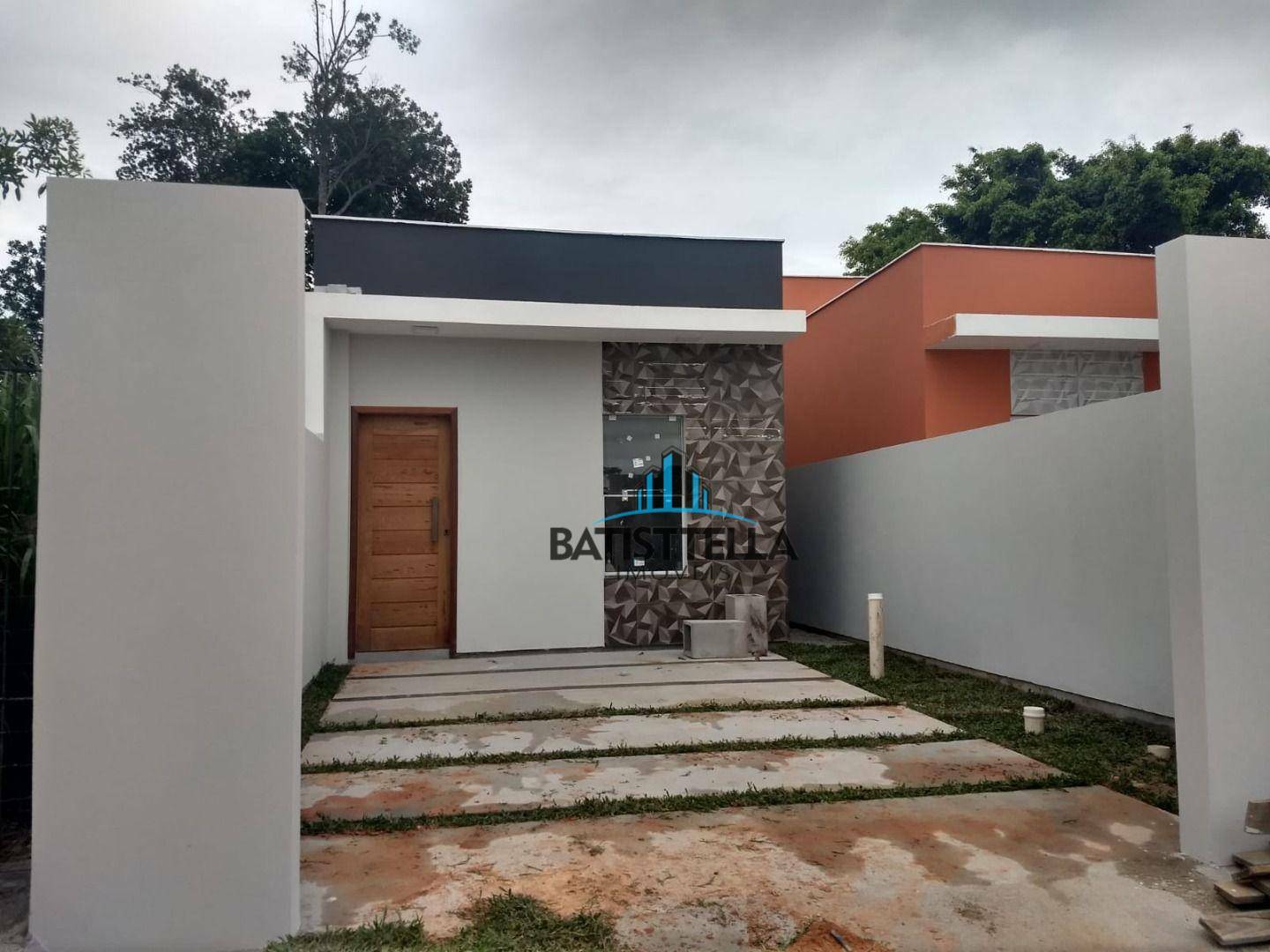 Casa à venda com 3 quartos, 61m² - Foto 1