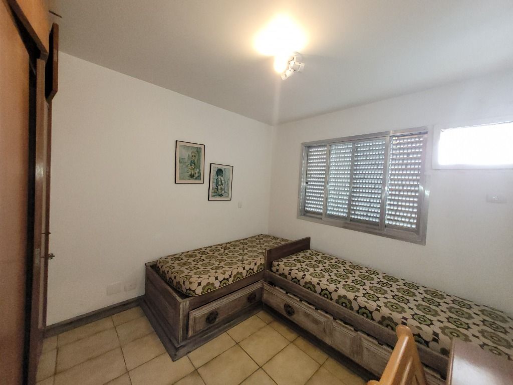 Apartamento à venda com 3 quartos, 140m² - Foto 11