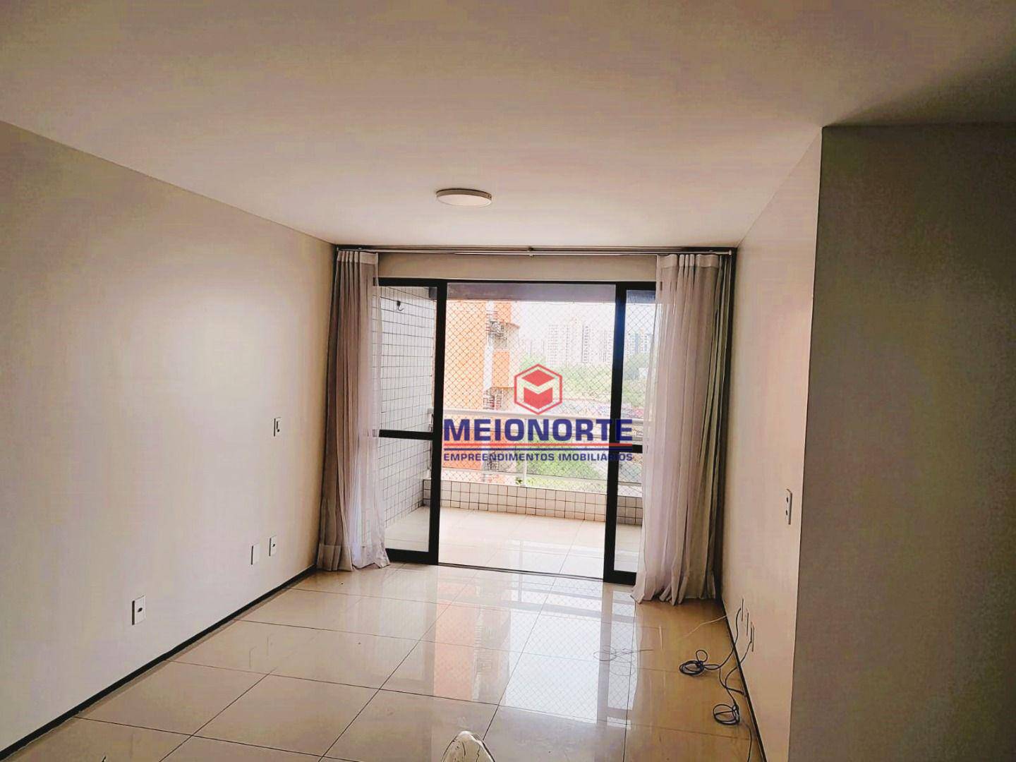 Apartamento para alugar com 3 quartos, 110m² - Foto 32