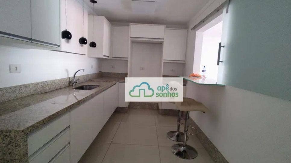 Apartamento para alugar com 3 quartos, 155m² - Foto 16