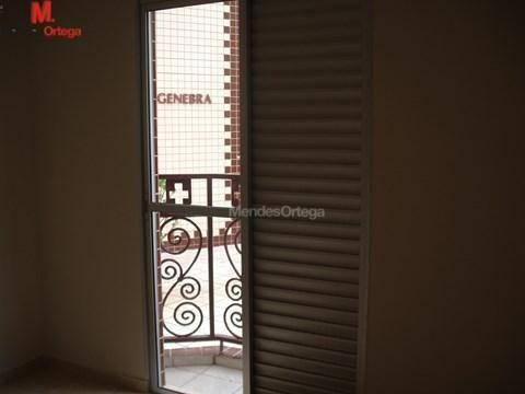 Apartamento para alugar com 2 quartos, 54m² - Foto 12