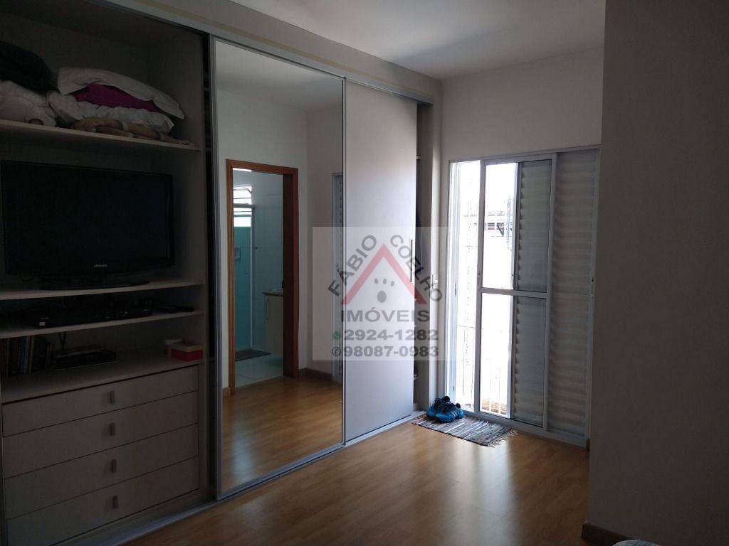 Sobrado à venda com 3 quartos, 180m² - Foto 11