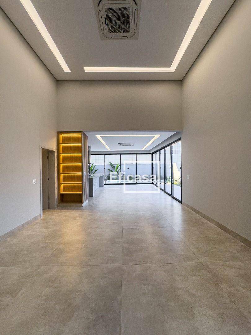 Casa de Condomínio à venda com 3 quartos, 250m² - Foto 6