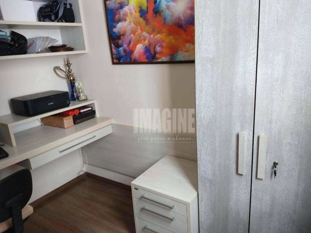 Apartamento à venda com 3 quartos, 83m² - Foto 19