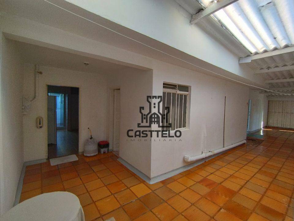 Casa à venda com 3 quartos, 190m² - Foto 18