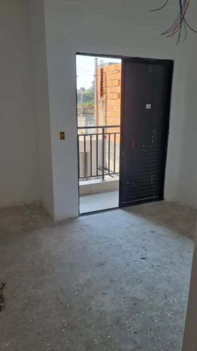 Casa à venda com 3 quartos, 99m² - Foto 4