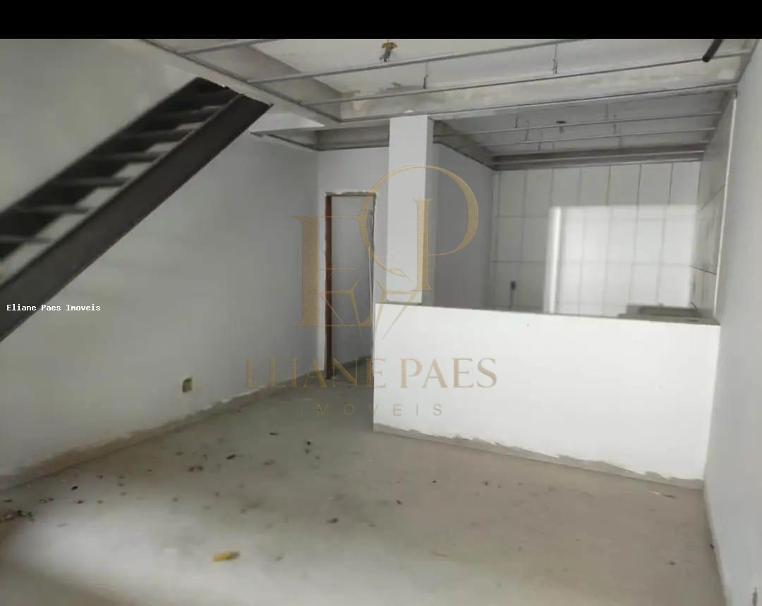 Casa à venda com 8 quartos, 500m² - Foto 9