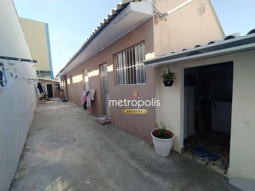 Casa à venda com 5 quartos, 250m² - Foto 4