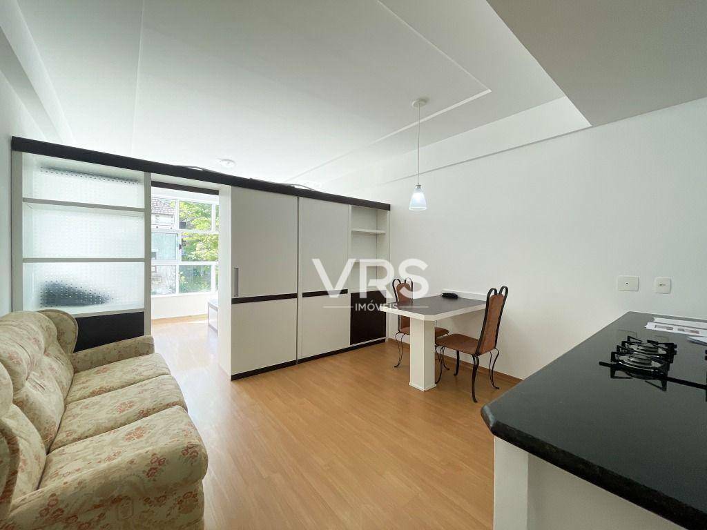 Apartamento para alugar com 1 quarto, 45m² - Foto 1