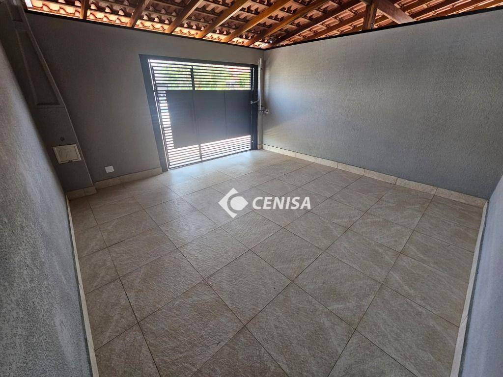 Casa à venda com 2 quartos, 89m² - Foto 4