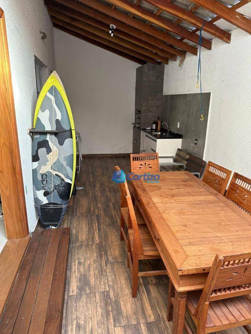 Casa de Condomínio à venda com 3 quartos, 179m² - Foto 1