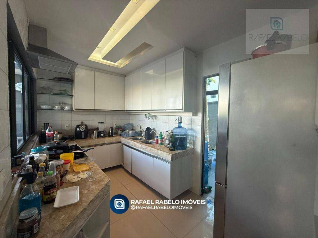 Casa de Condomínio para alugar com 4 quartos, 207m² - Foto 5