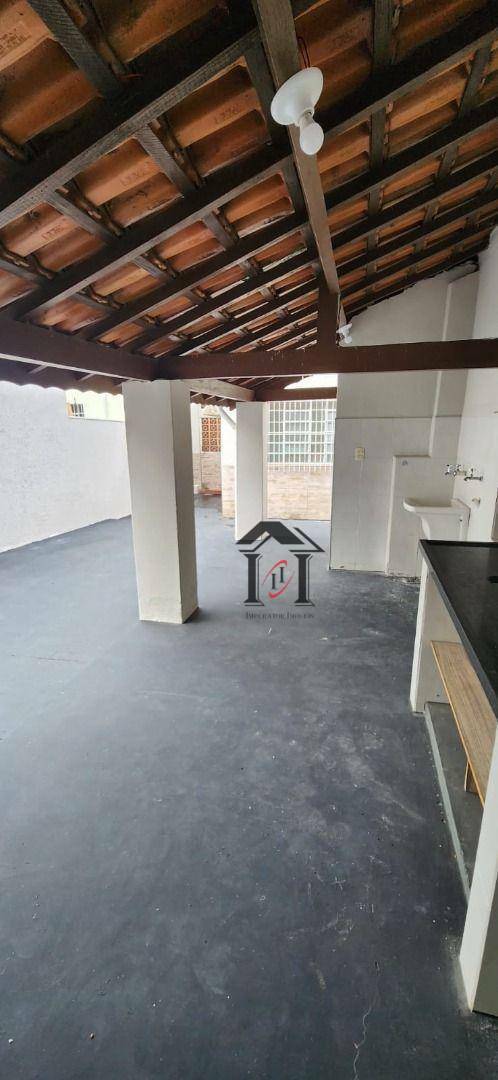 Sobrado para alugar com 2 quartos, 148m² - Foto 37